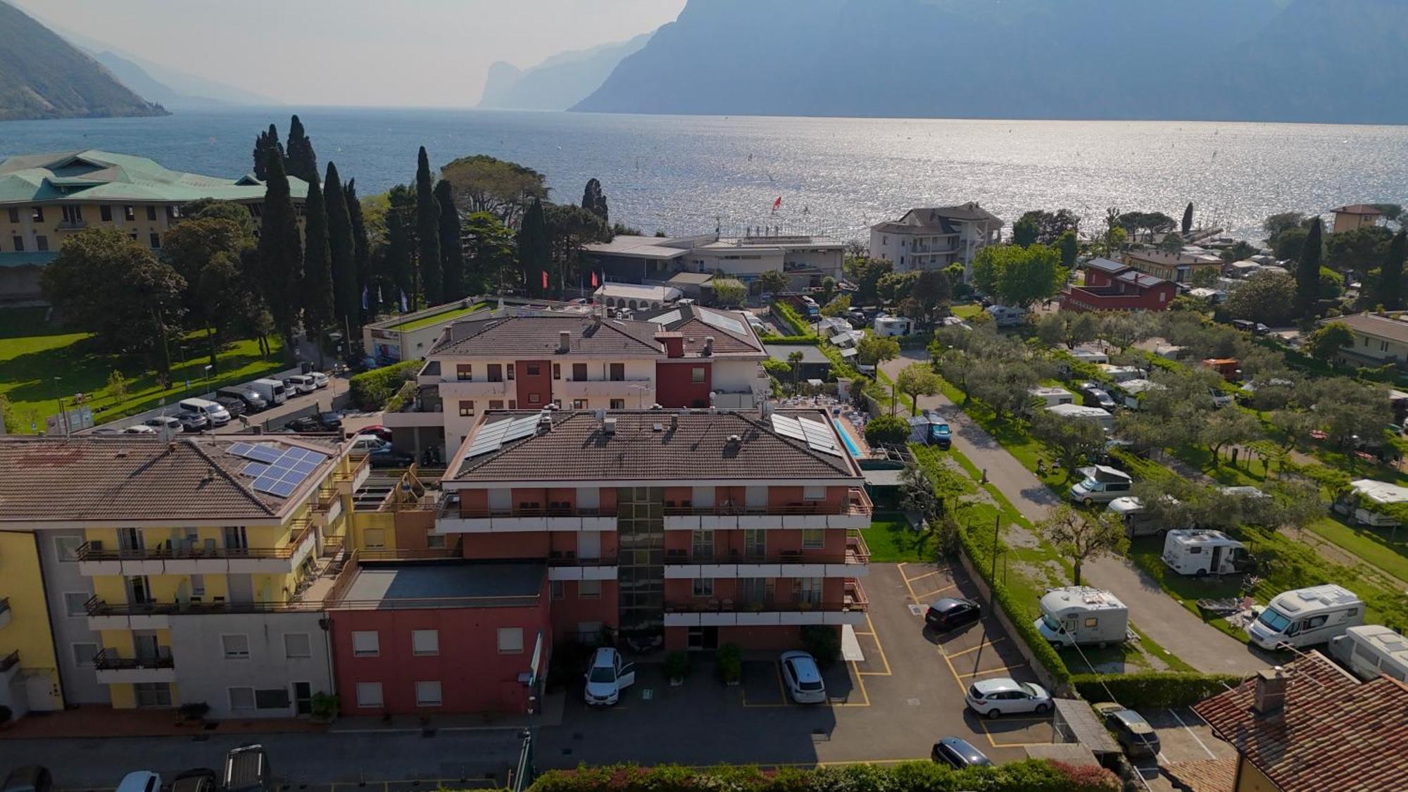 Hotel Garni Villa Magnolia Torbole Sul Garda Exterior photo