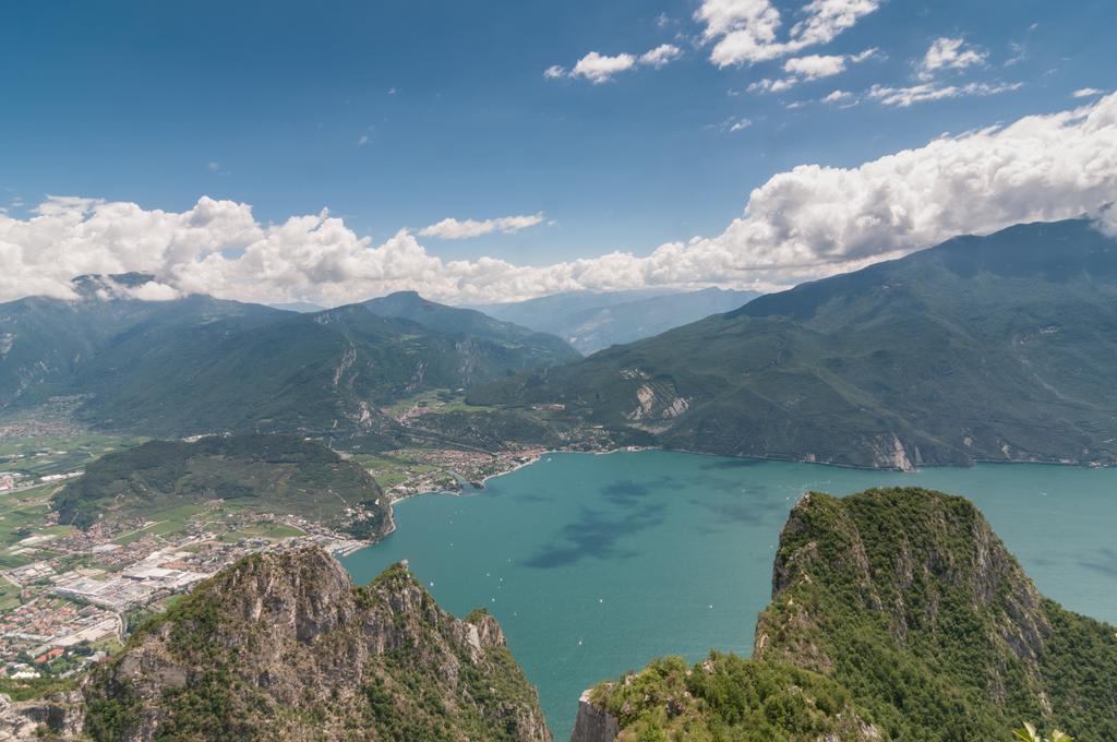 Hotel Garni Villa Magnolia Torbole Sul Garda Exterior photo